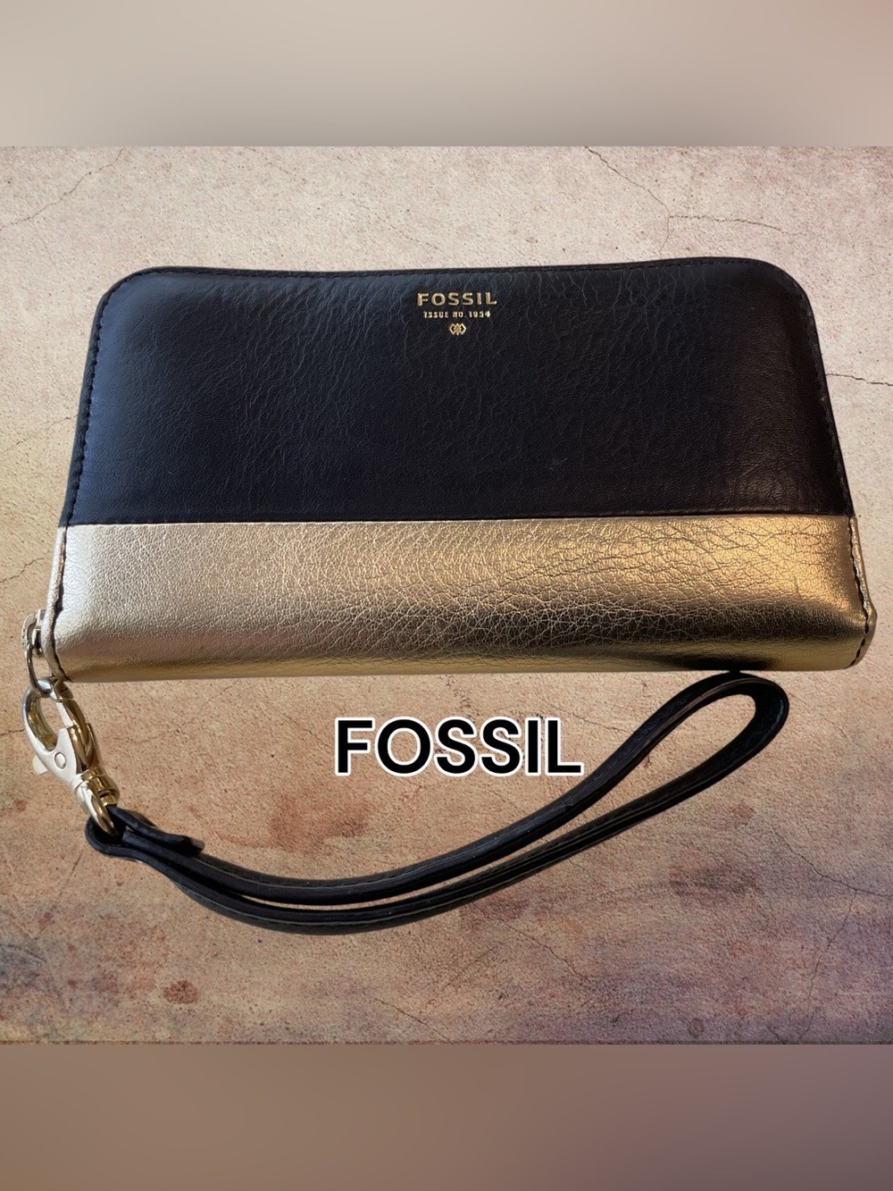 Fossil Black & Gold Zip Wallet, NEW!